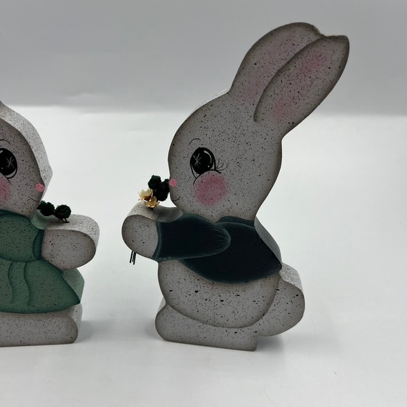 Vintage Wooden Painted Spring Bunny Rabbit Pair 90's Shelf Sitter Figurine Decor - Picture 7 of 7